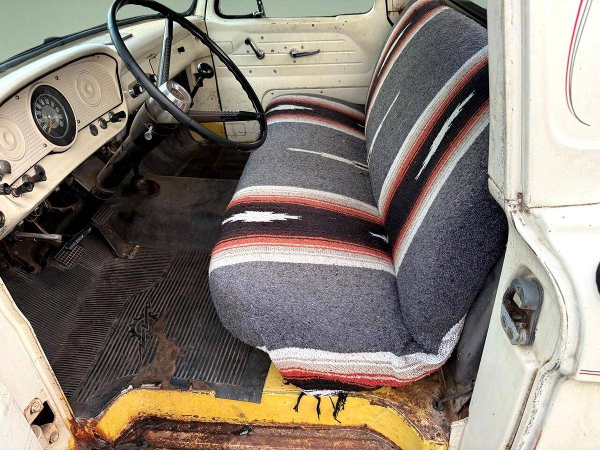 Ford-f100-1961-white-8