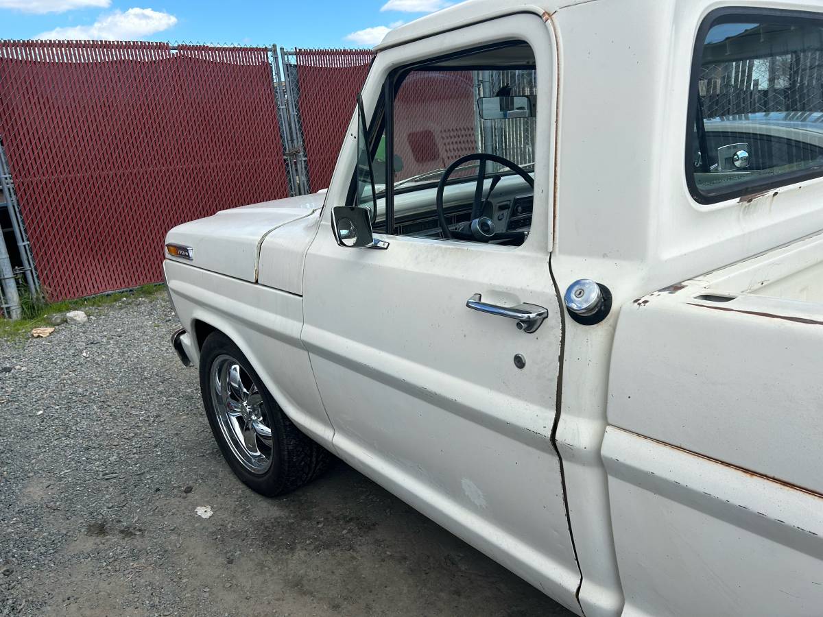 Ford-f100-1969-white-22