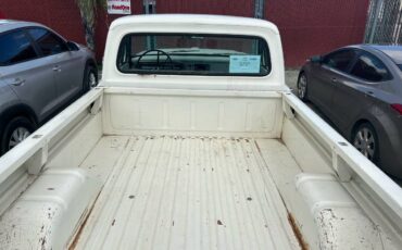 Ford-f100-1969-white-3
