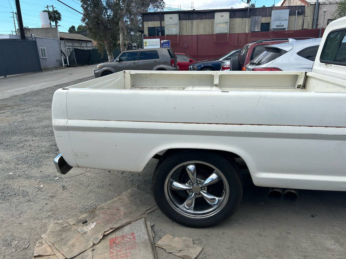 Ford-f100-1969-white-9