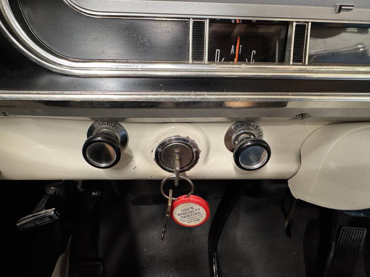 Ford-f100-1970-white-10