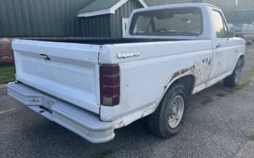 Ford-f100-1981-white-7