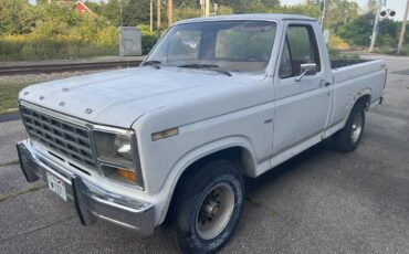 Ford-f100-1981-white