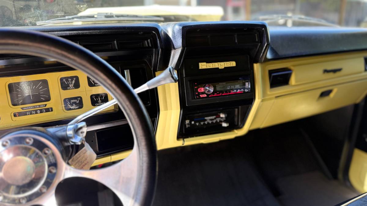 Ford-f100-1981-yellow-3