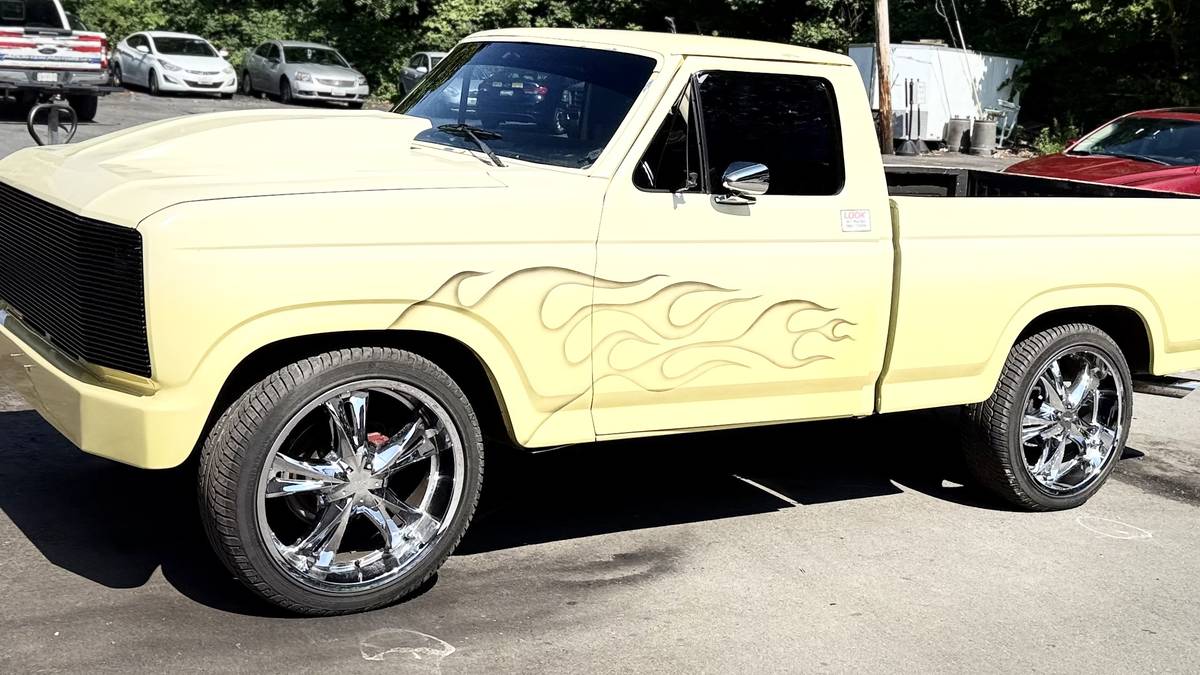 Ford-f100-1981-yellow-4