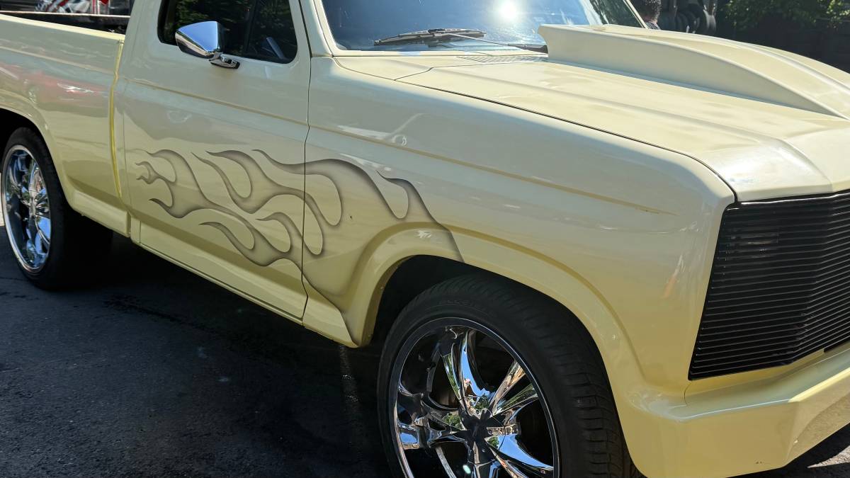 Ford-f100-1981-yellow-7