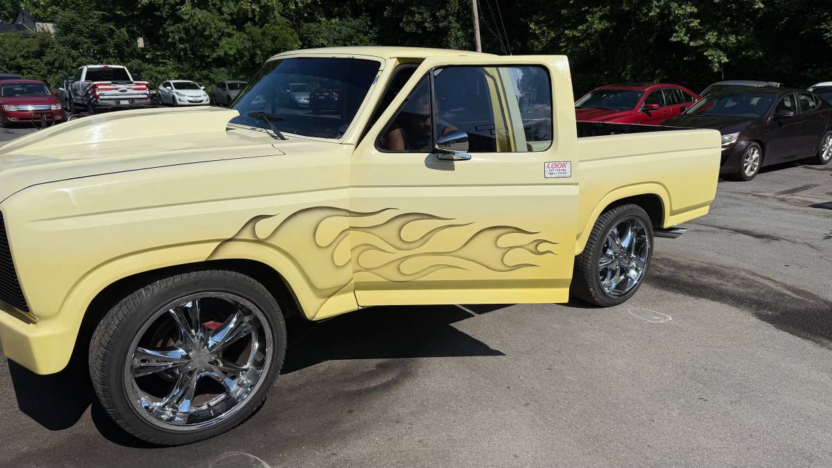 Ford-f100-1981-yellow-8