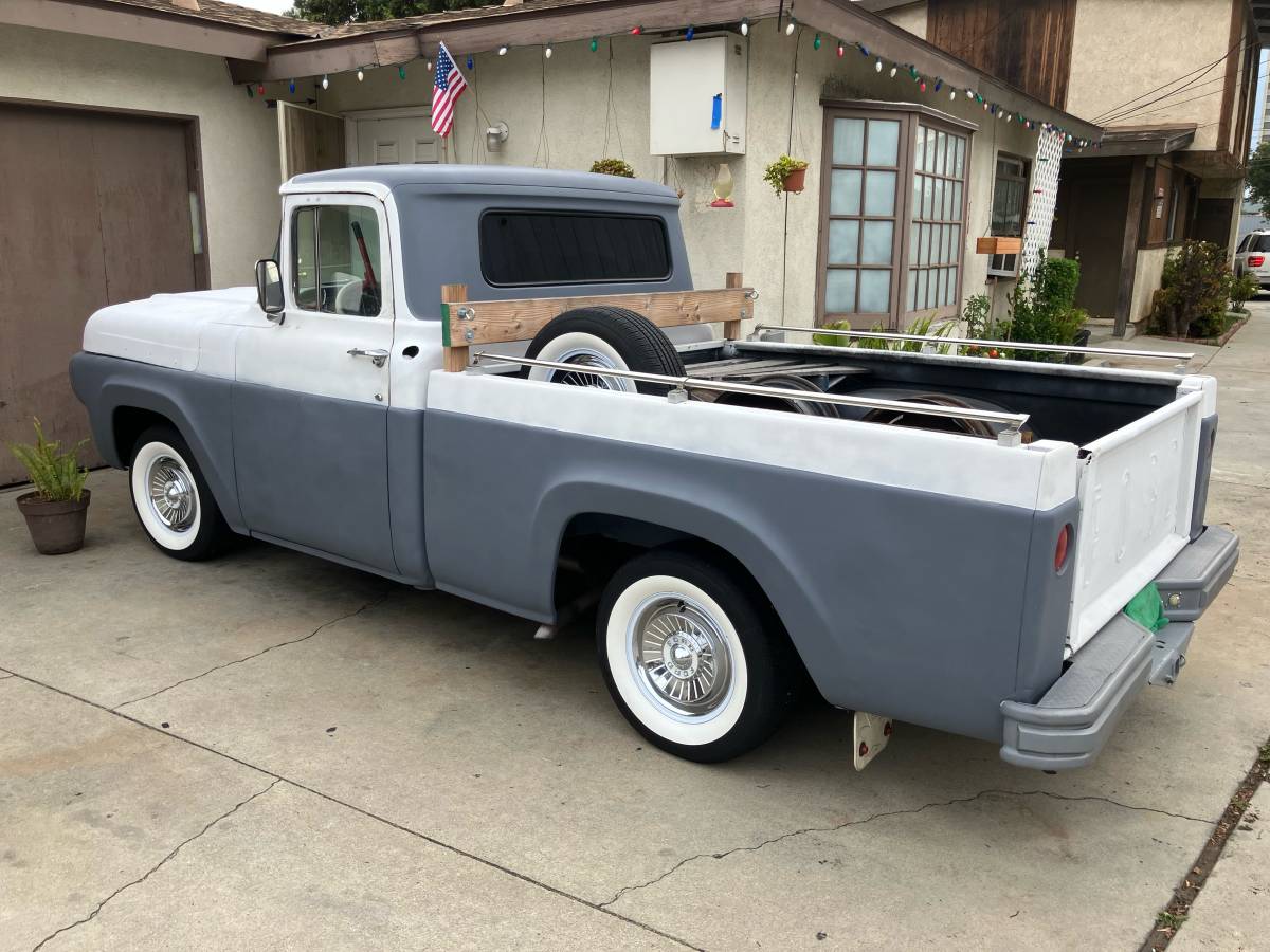 Ford-f100-custom-1958-grey