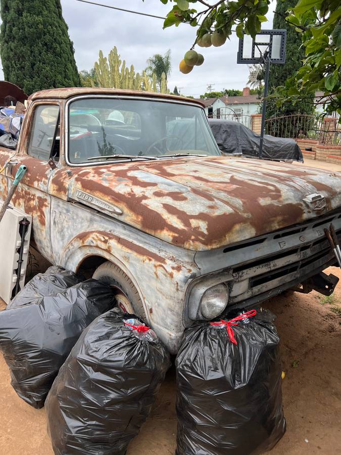 Ford-f100-custom-1962-custom-1