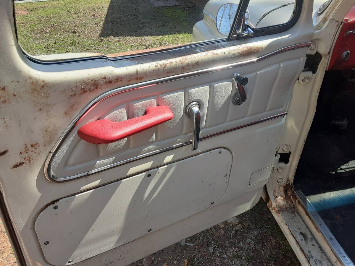 Ford-f100-custom-1965-white-15