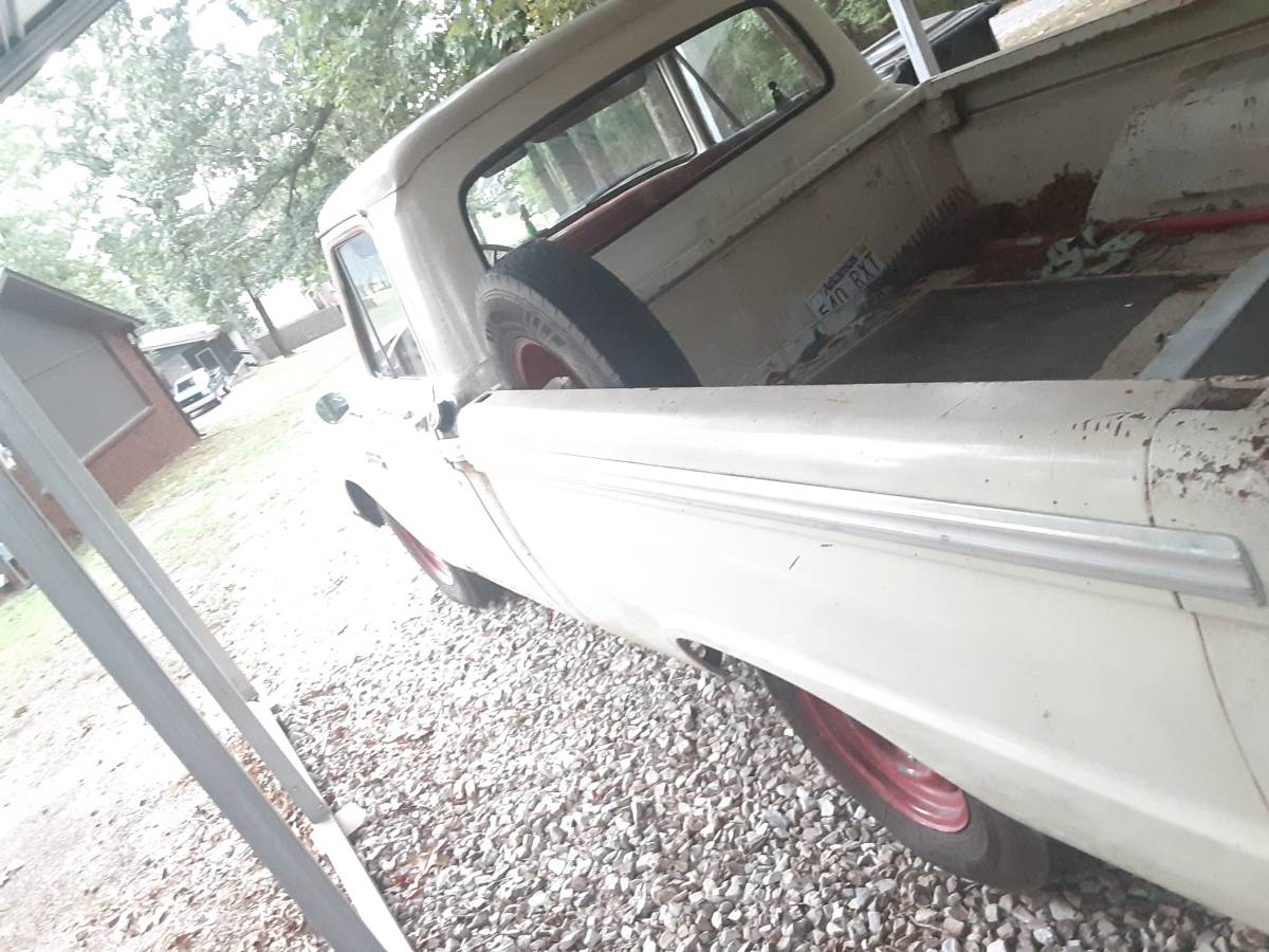 Ford-f100-custom-1965-white-4