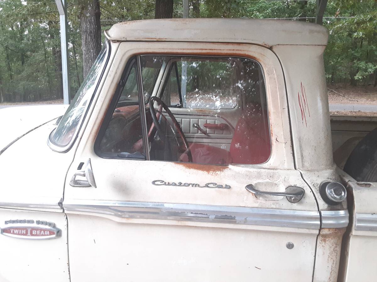 Ford-f100-custom-1965-white-5