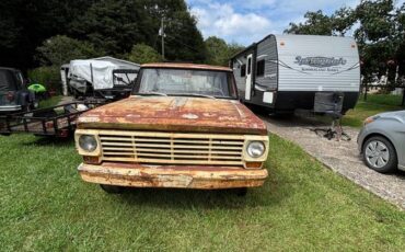 Ford-f100-custom-1967-yellow-1