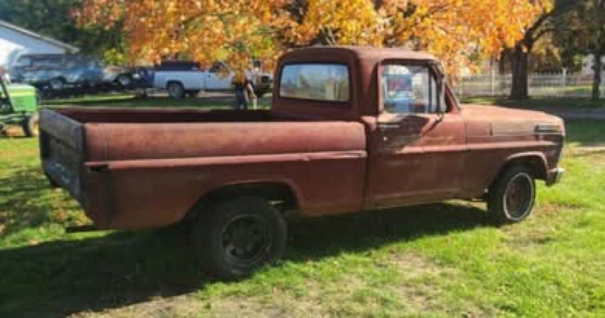 Ford-f100-custom-1971-brown