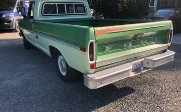 Ford-f100-custom-1972-green