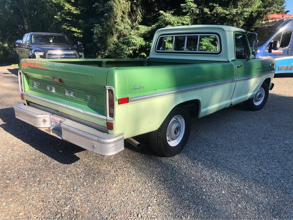 Ford-f100-custom-1972-green-4