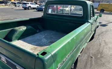 Ford-f100-custom-1972-green-6