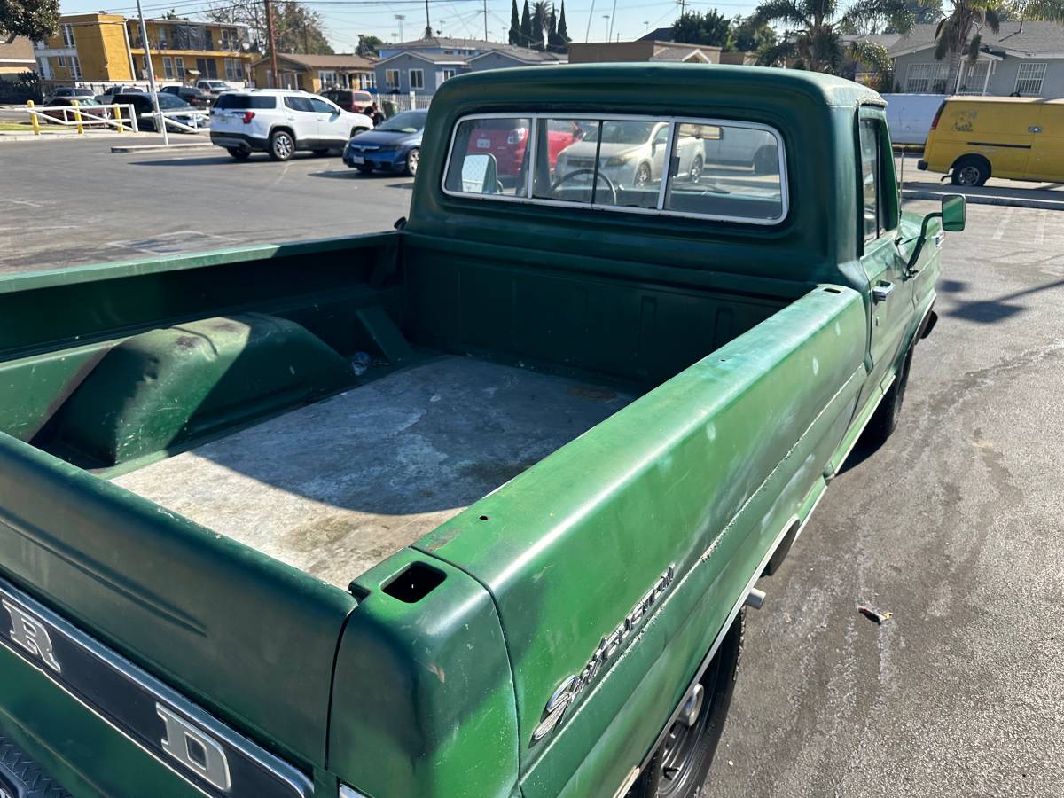 Ford-f100-custom-1972-green-6