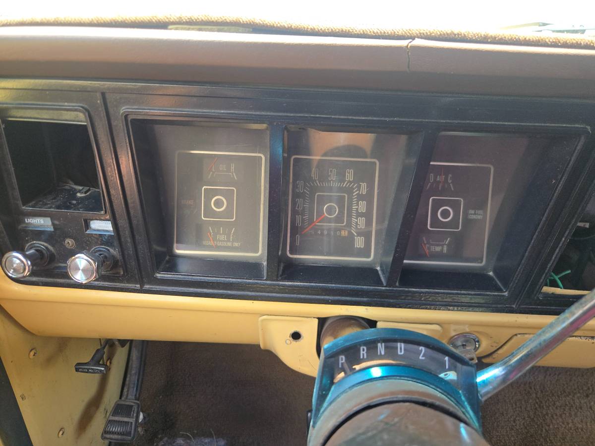 Ford-f100-custom-1975-16