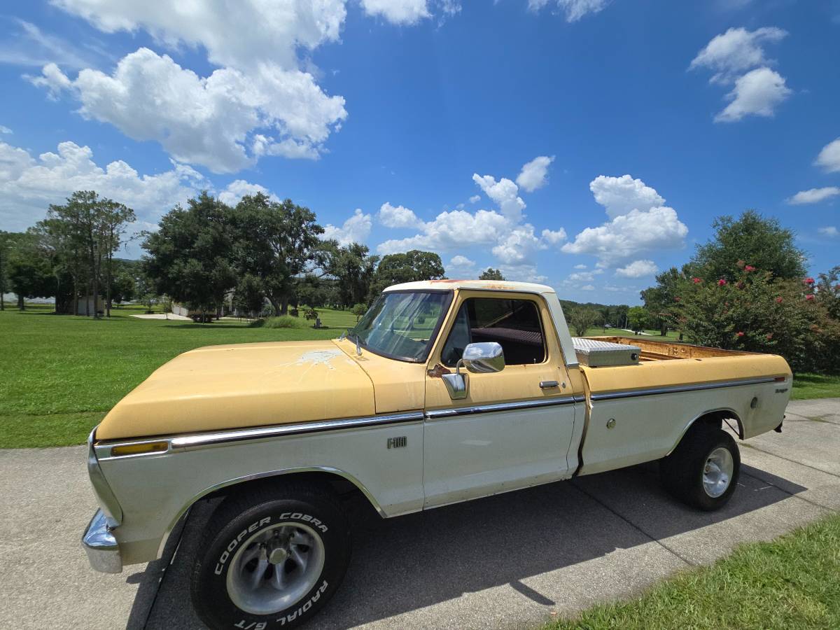 Ford-f100-custom-1975