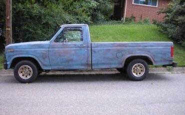Ford-f100-custom-1981-1