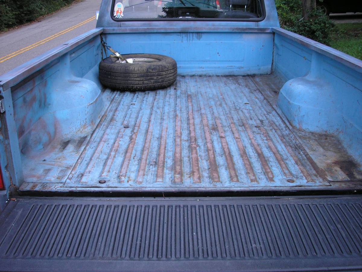 Ford-f100-custom-1981-11