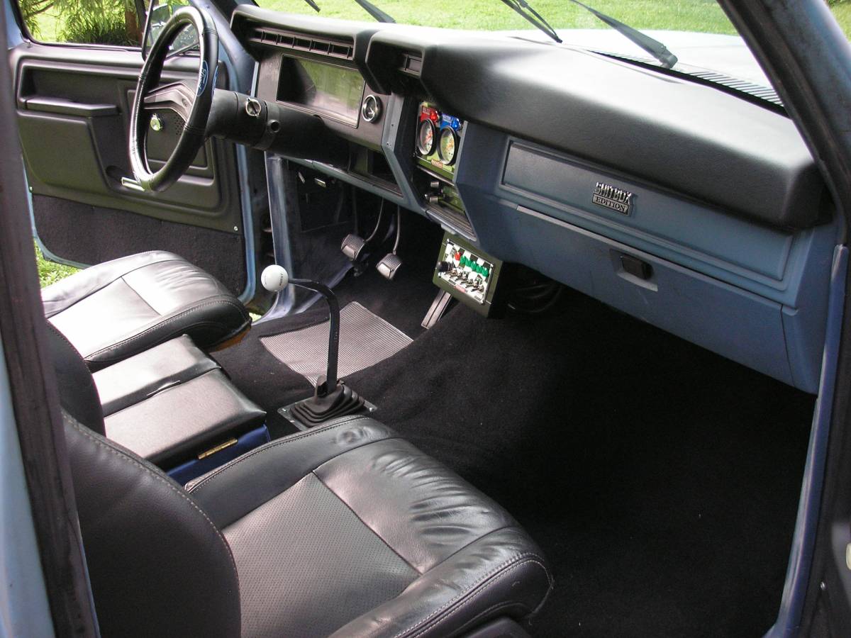Ford-f100-custom-1981-14