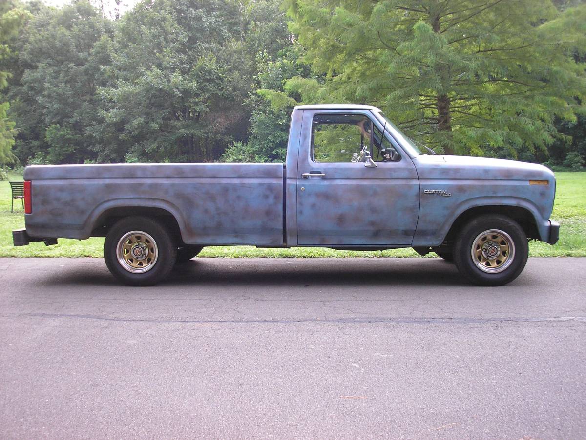 Ford-f100-custom-1981-3