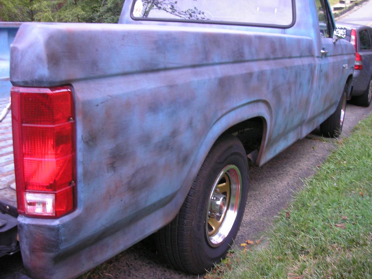 Ford-f100-custom-1981-9