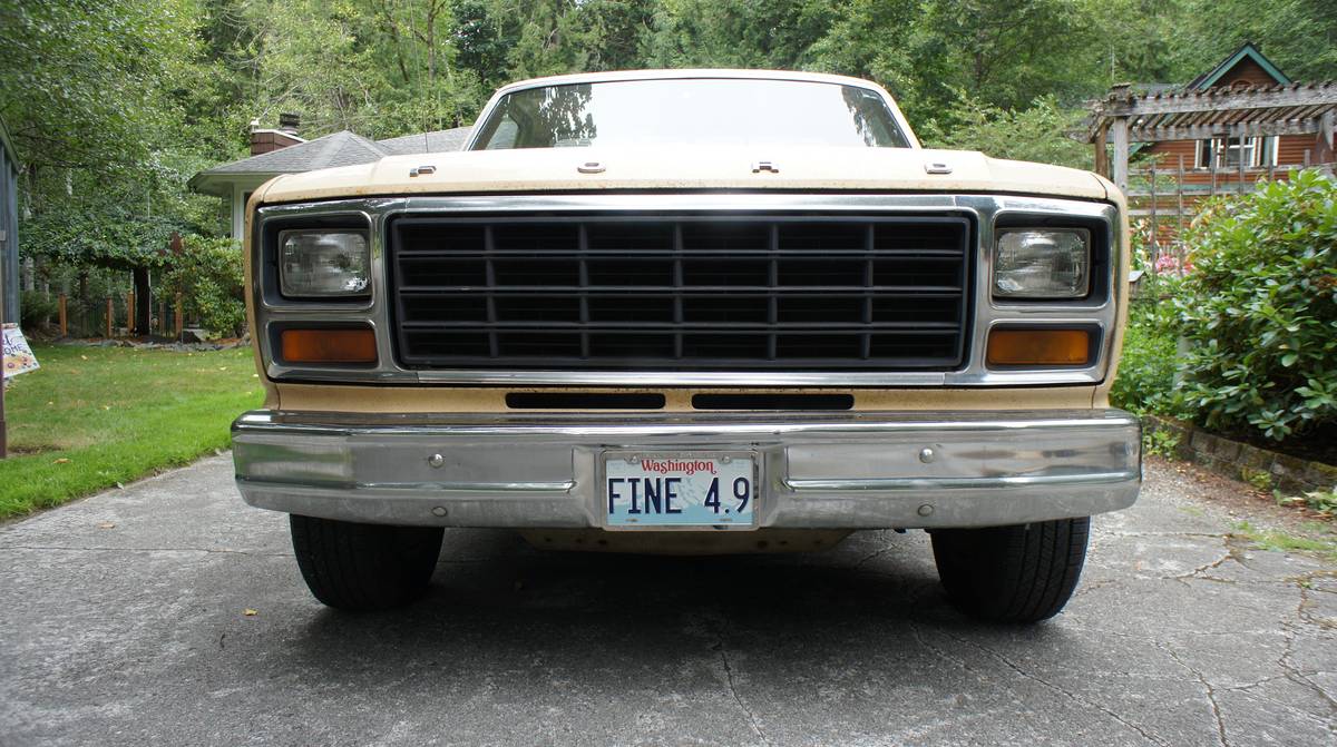 Ford-f100-custom-1981-yellow-2