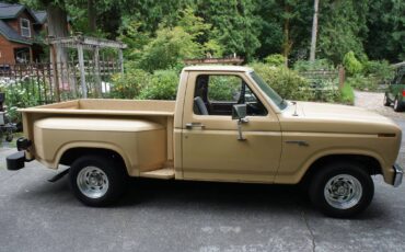 Ford-f100-custom-1981-yellow-3
