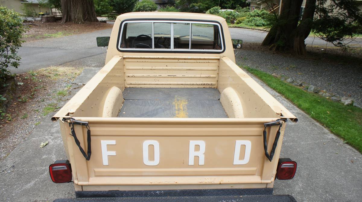 Ford-f100-custom-1981-yellow-5