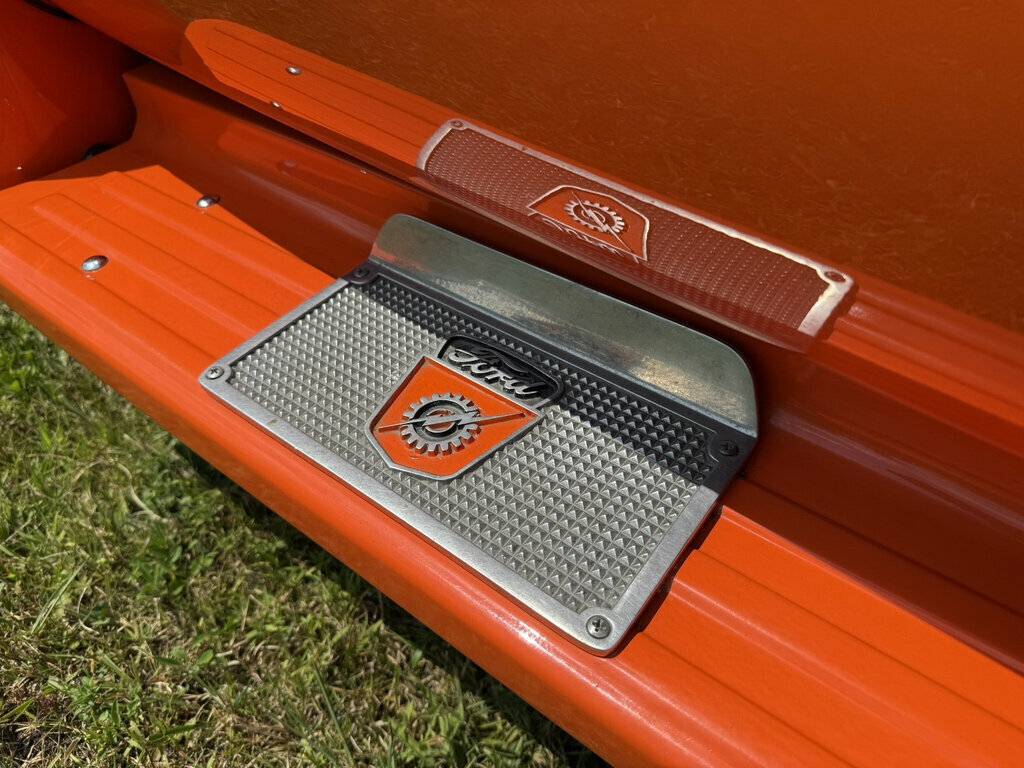 Ford-f100-custom-cab-1955-orange-18