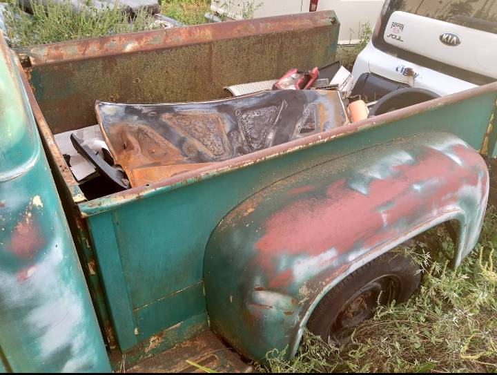 Ford-f100-pickup-1956-green-18
