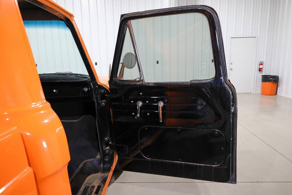 Ford-f100-pickup-1963-orange-11