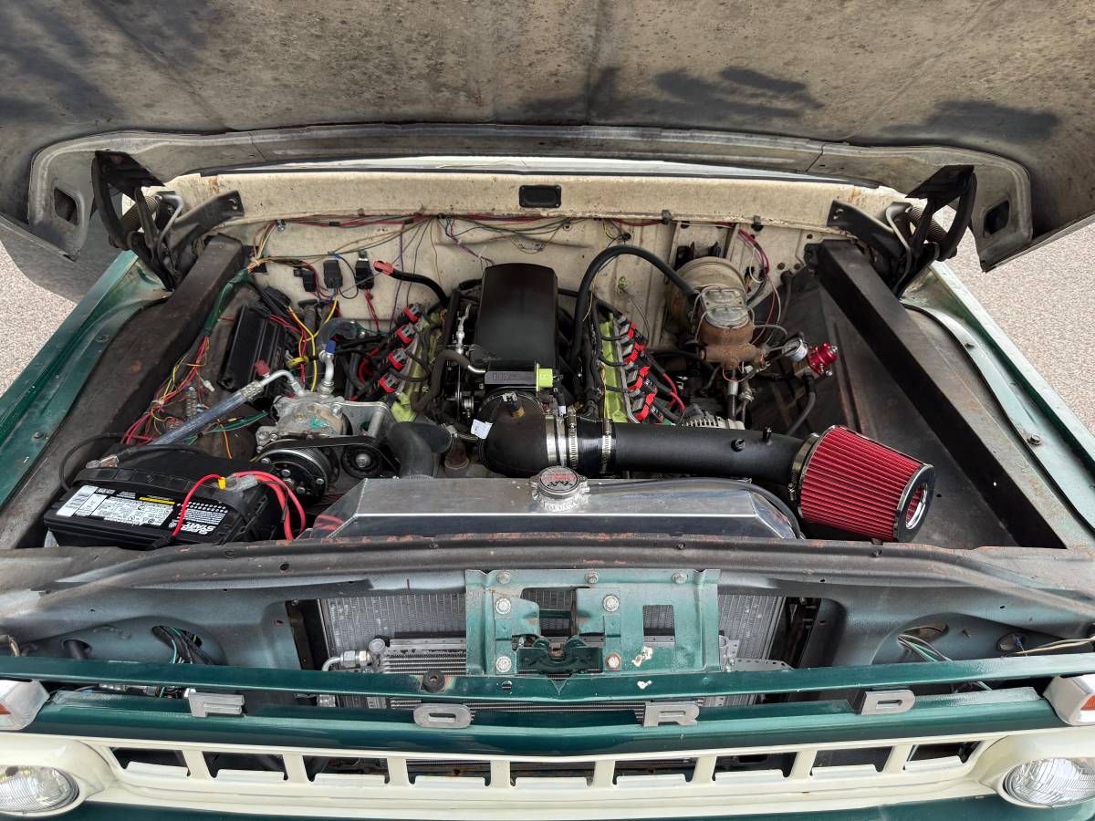 Ford-f100-pickup-1965-3