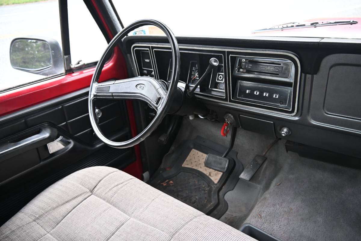 Ford-f100-pickup-1973-4