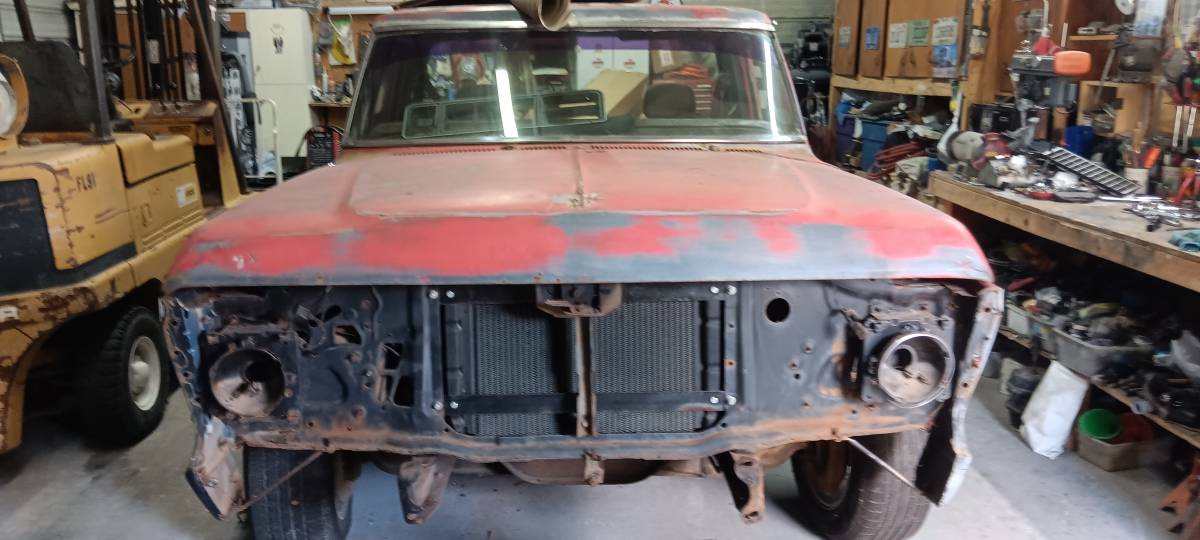 Ford-f100-pickup-1975-red-1