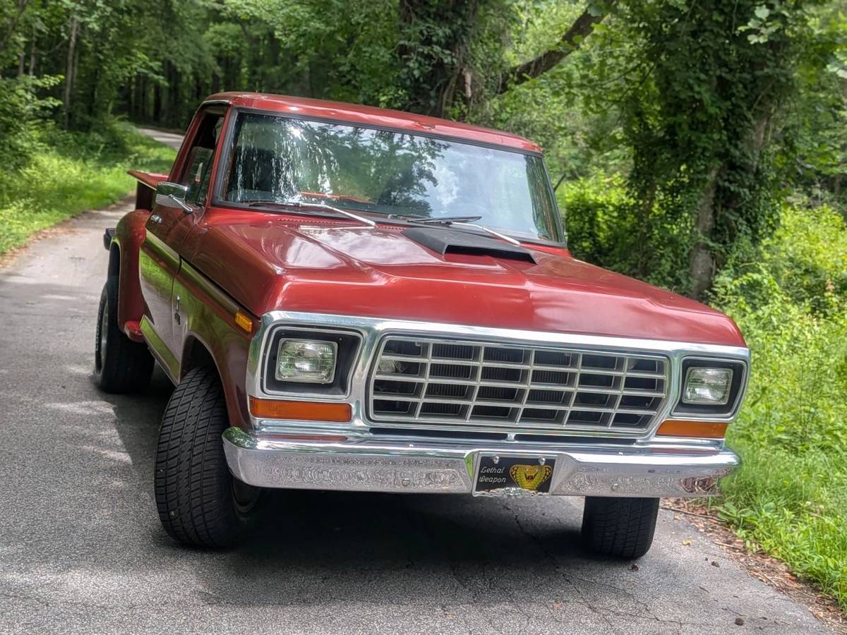 Ford-f100-pickup-1977-1