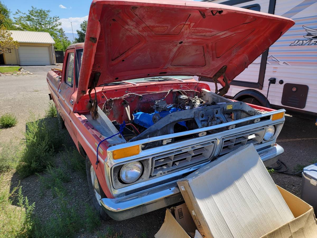 Ford-f100-pickup-1977-red-5