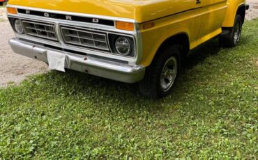 Ford-f100-pickup-1977-yellow-1
