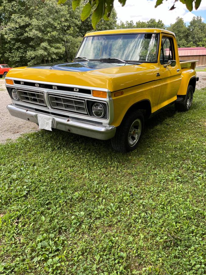 Ford-f100-pickup-1977-yellow-1