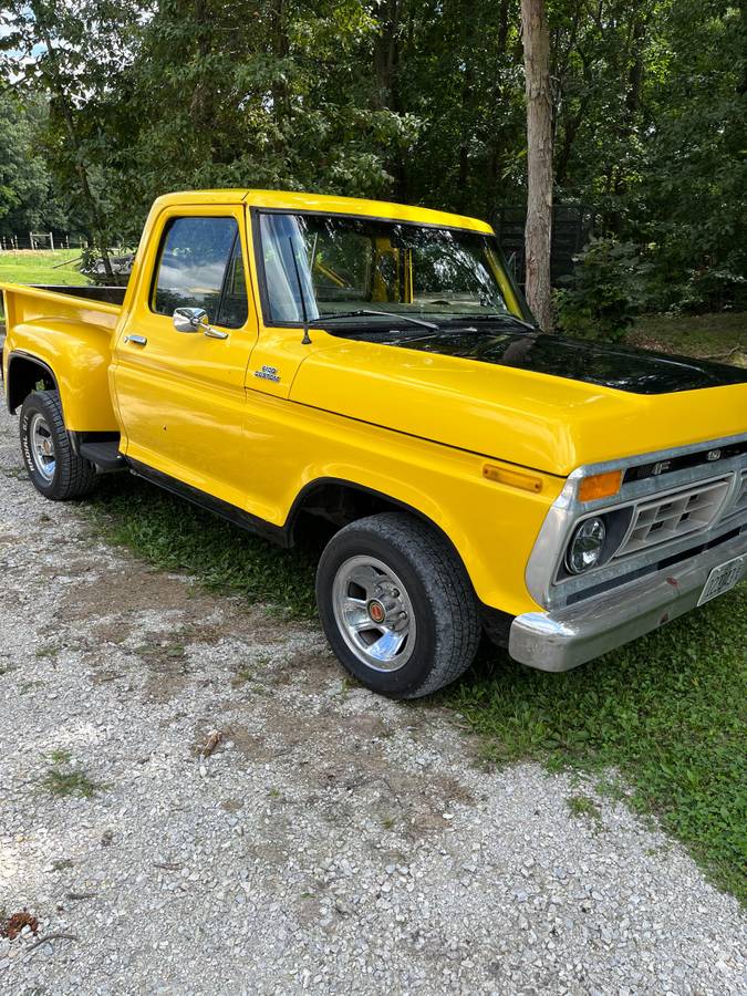 Ford-f100-pickup-1977-yellow-4