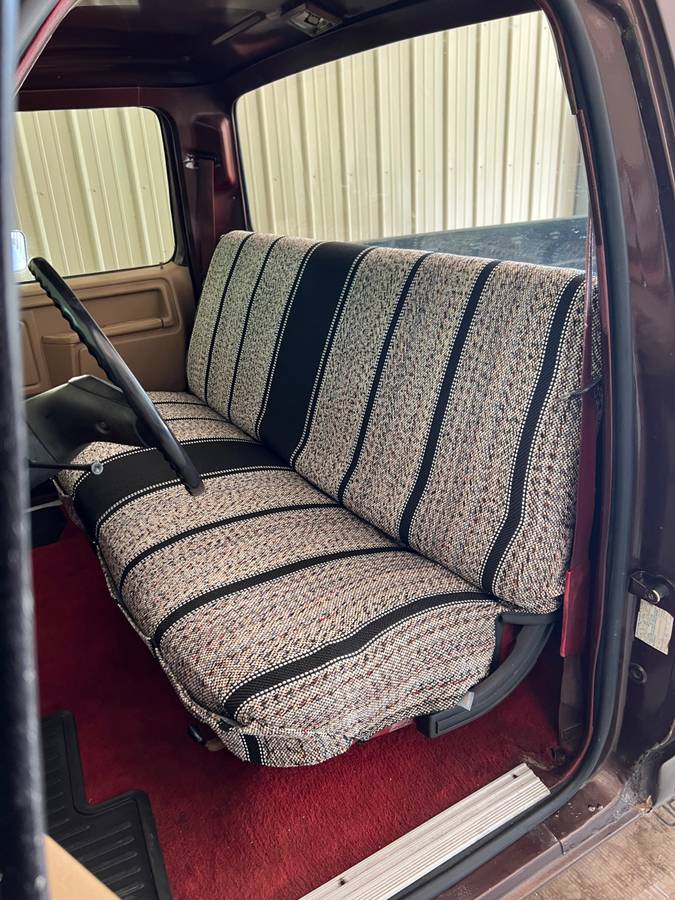 Ford-f100-pickup-1983-brown-17
