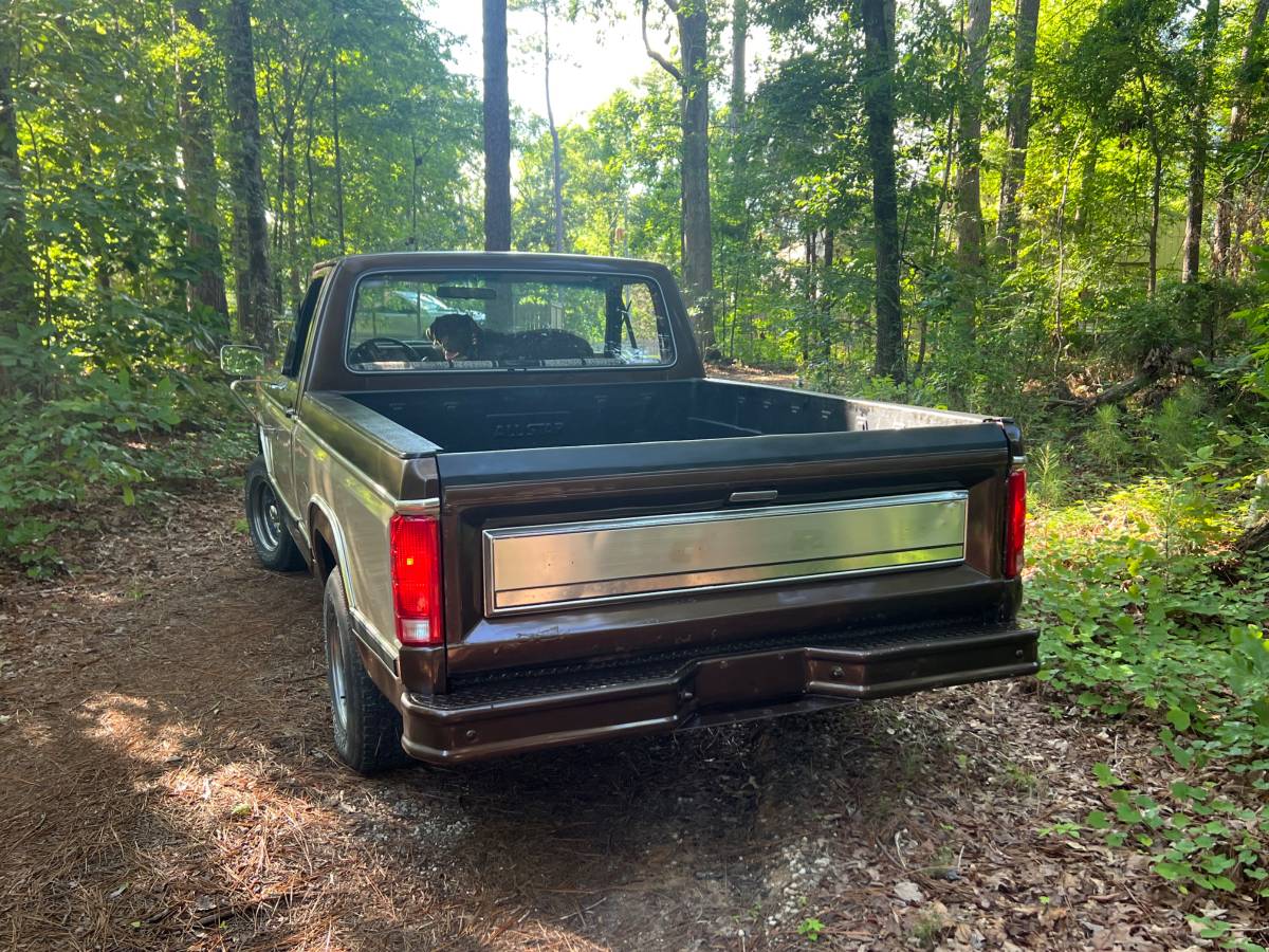 Ford-f100-pickup-1983-brown-3