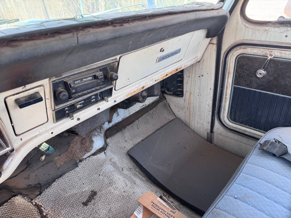 Ford-f100-ranger-1970-4