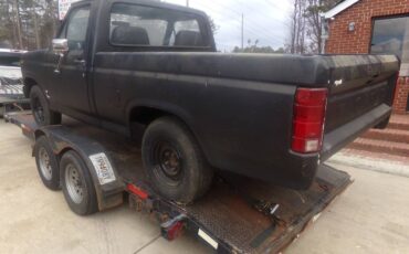 Ford-f100-ranger-1980-black-1