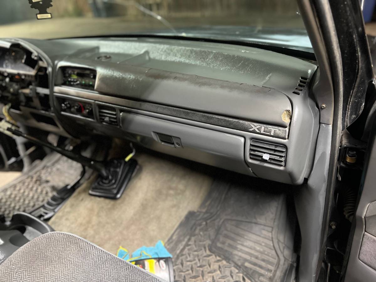 Ford-f150-1993-black-10
