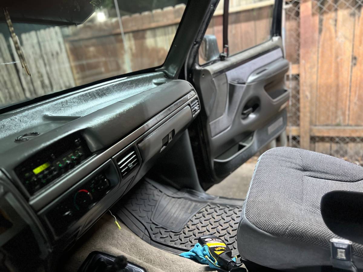 Ford-f150-1993-black-13