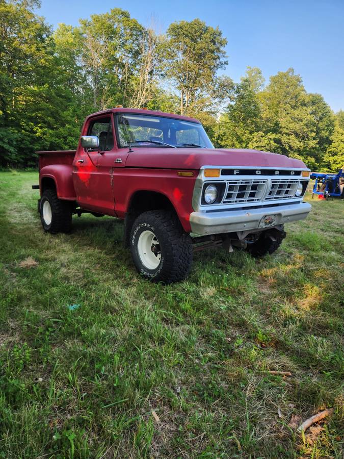 Ford-f150-4x4-1977-red-1
